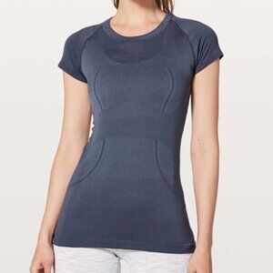 LULULEMON Swiftly Tech Short Sleeve Crew - Dazed / Dazed Size 6